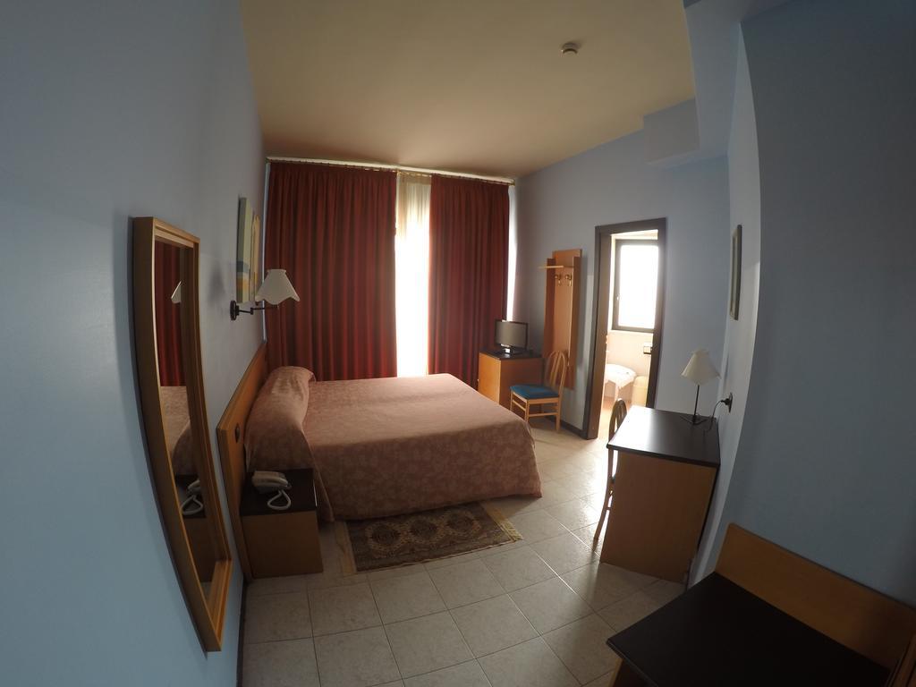 Hotel Astoria Альберобелло Номер фото